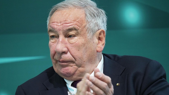 Тарпищев отметил роль Путина в изменении отношения к российскому спорту