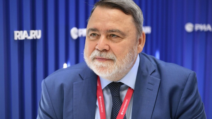 Россия потеряла триллионы долларов на занижении цены нефти, заявил Артемьев