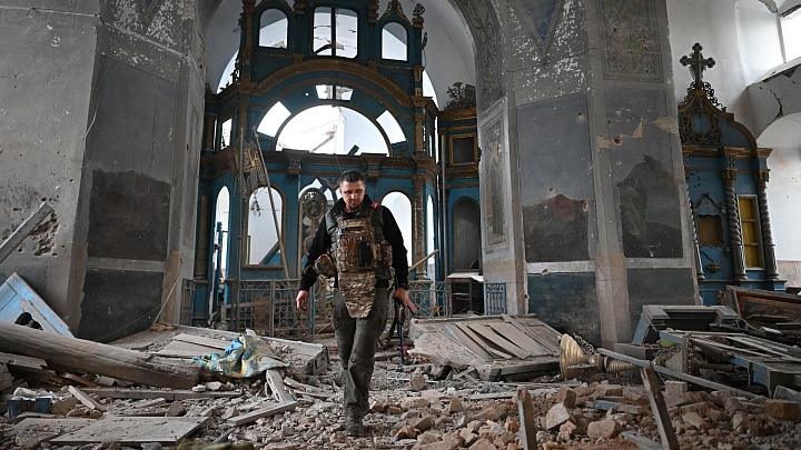 Священник рассказал о продаже украденных в Курской области икон